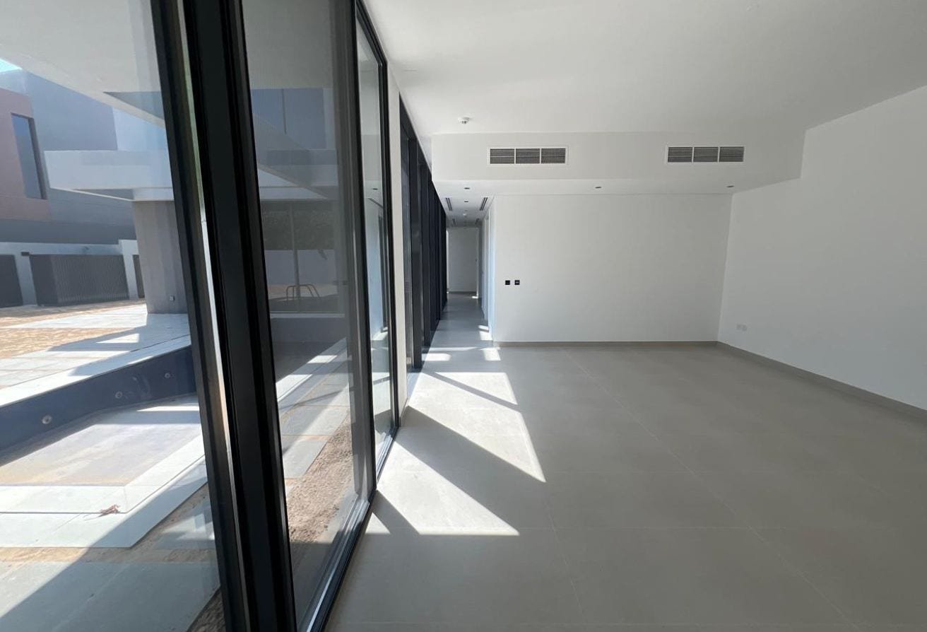 5BR Villa for Sale in Sendian, Masaar, Sharjah – photo 3